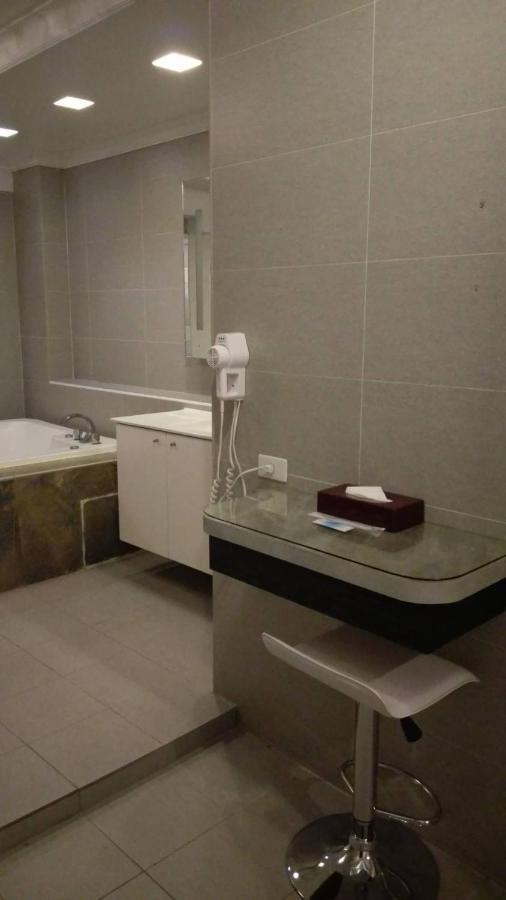 Xin Yuan Motel Тайджун Екстериор снимка